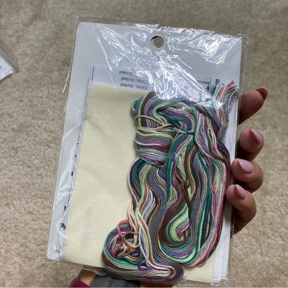 BUCILLA stamped cross stitch Welcom bunny sign 7" by 5" set #42028 - Picture 2 of 2